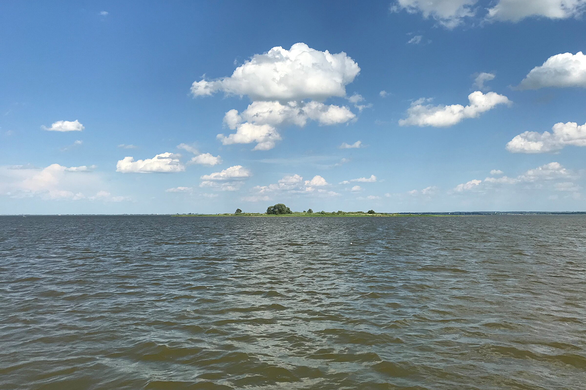 Озеро скорбеж